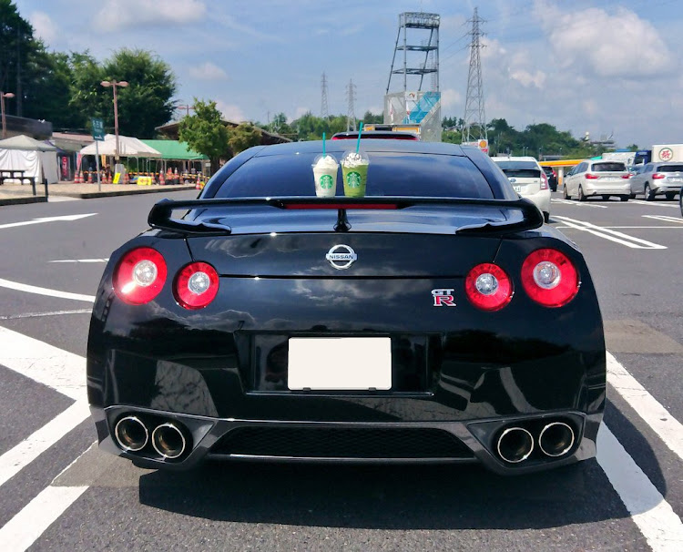 NISSAN GT-RのGT-R R35・GTR35・GTRに関するカスタム事例｜車のカスタム情報はCARTUNE