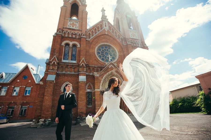 Svatební fotograf Aleksandr Smelov (merilla). Fotografie z 3.srpna 2016