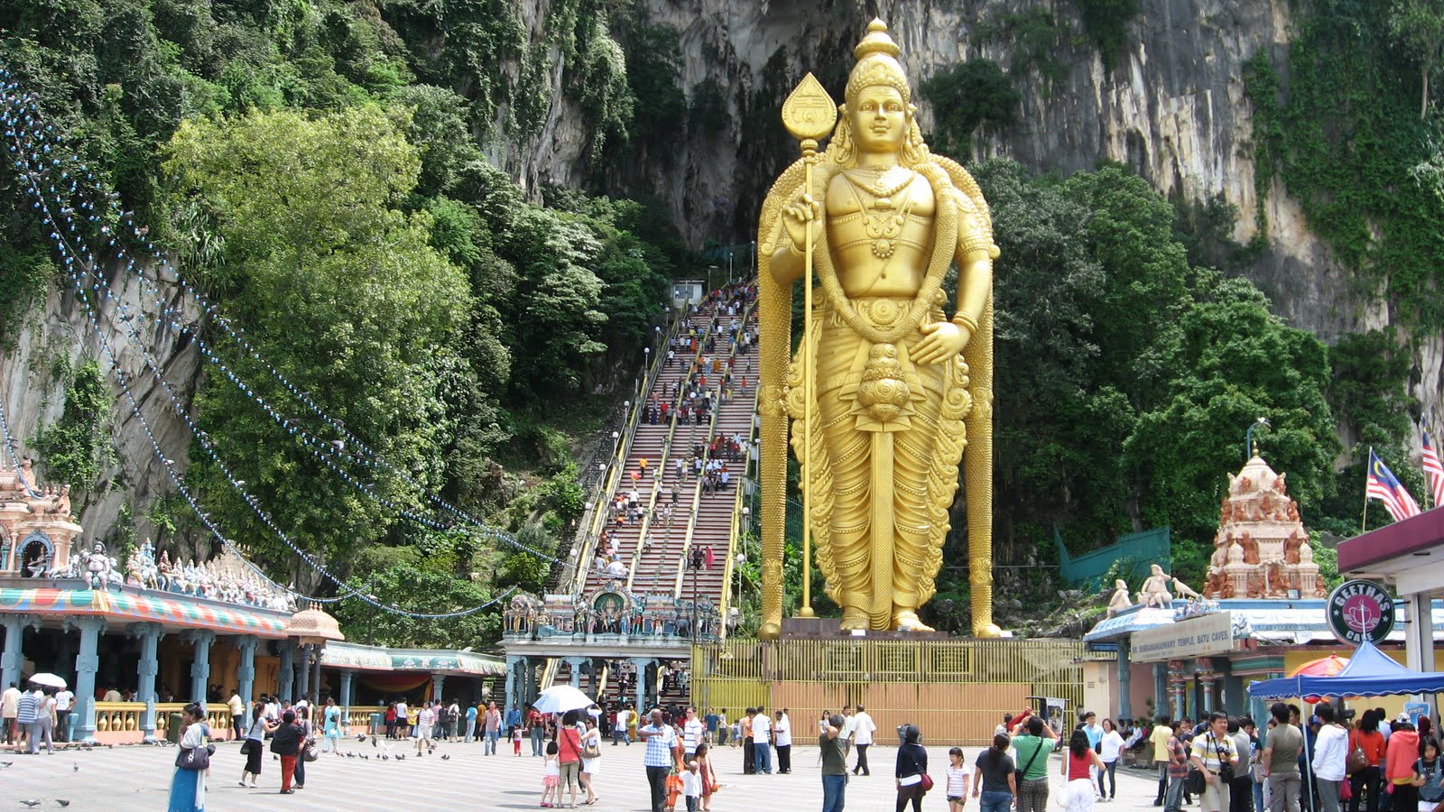 batucaves.jpg