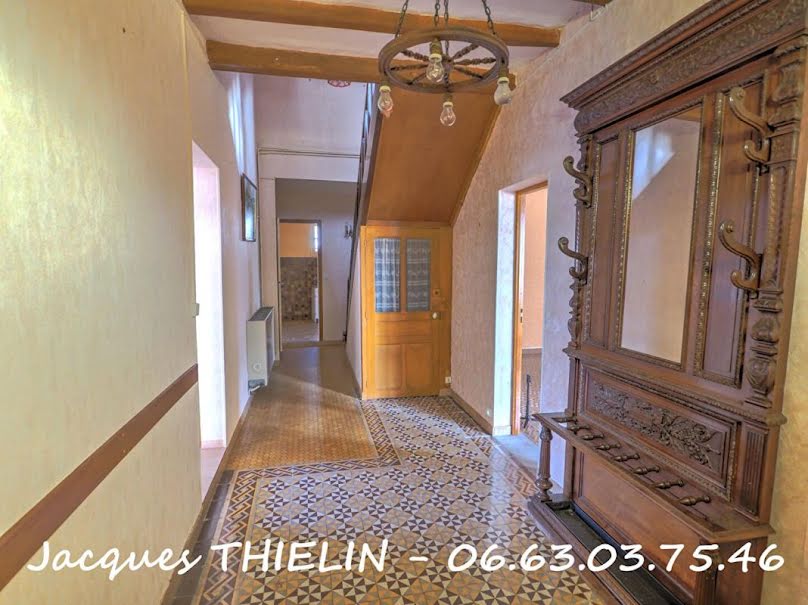 Vente maison 8 pièces 216 m² à Longué-Jumelles (49160), 168 780 €