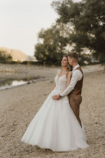 Fotografo di matrimoni Szabolcs Simon (simonboros). Foto del 19 ottobre 2022