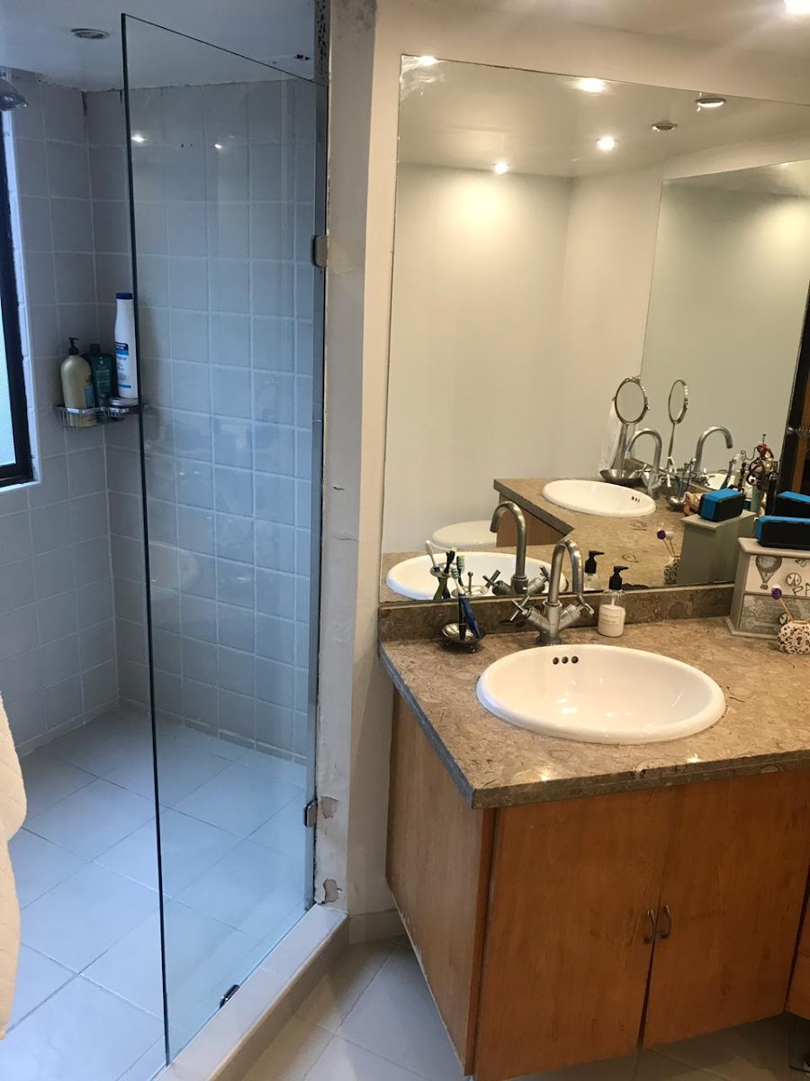 Apartamento En Venta - El Castillo, Bogota