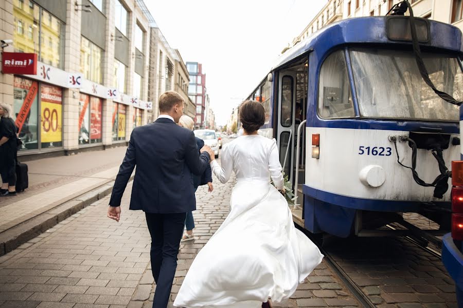 Fotógrafo de casamento Viktoriya Troickaya (troickaya). Foto de 7 de março 2020