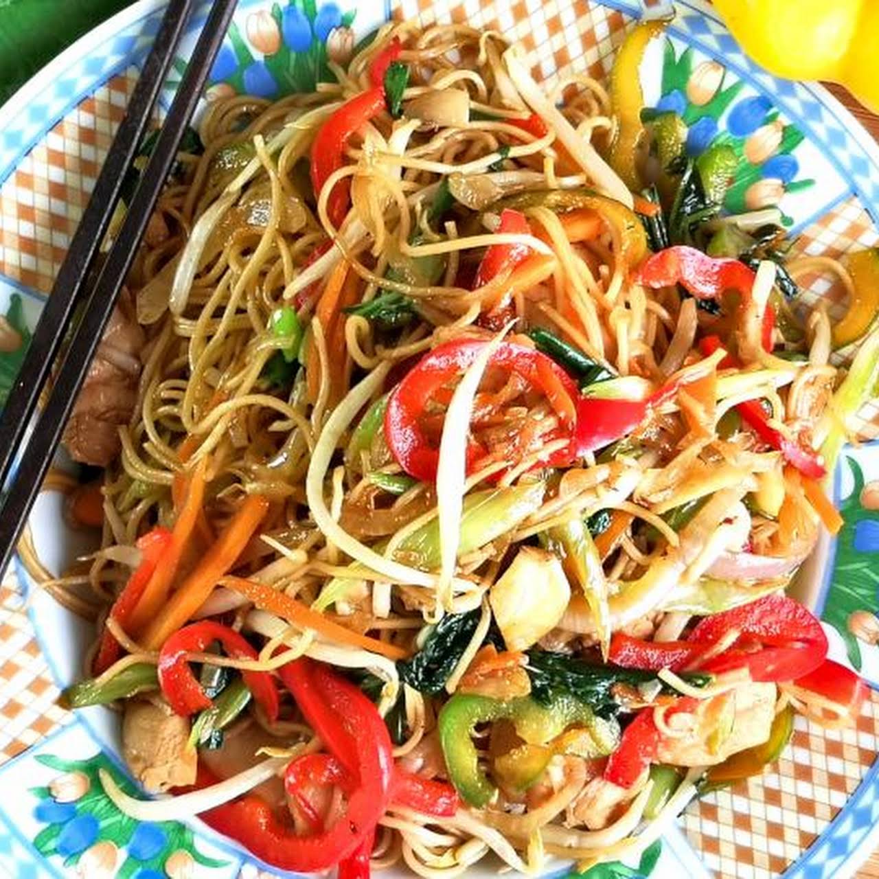 The Components Of Chow Mein