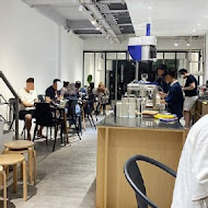 那間賣冰的咖啡店 Blue Lamp Cafe