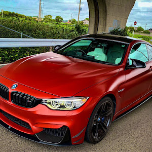 M4 クーペ F82