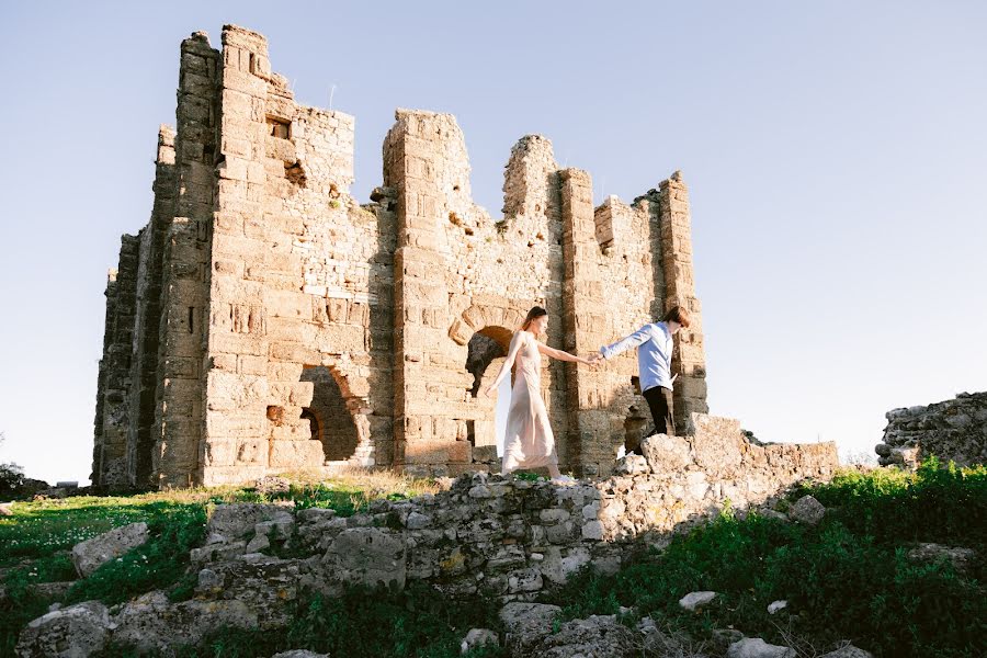 Fotógrafo de casamento Anna Georgievskaya (annalisa). Foto de 7 de março 2020