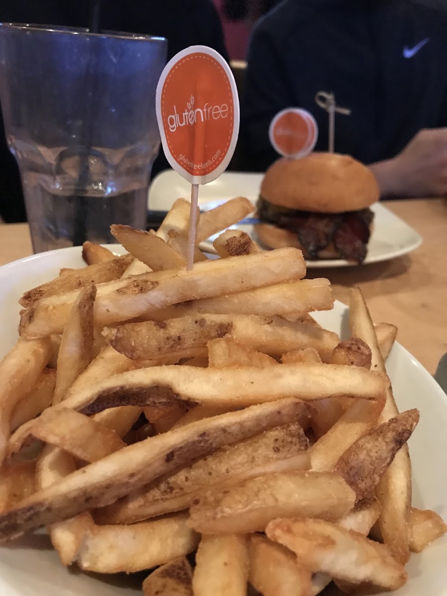 Dedicated fryer... fries, anyone?! See the GF tag?