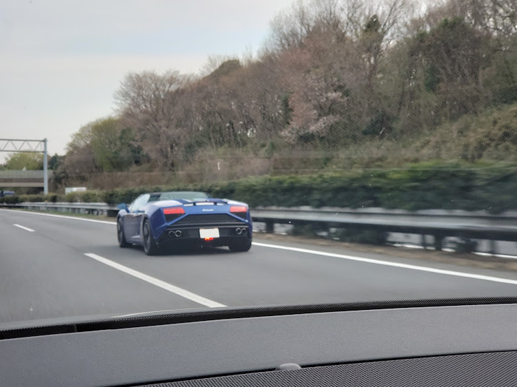 TT RS クーペのaudi・TTRS・オープンカー・ランボルギーニガヤルドに関するカスタム事例の投稿画像8枚目