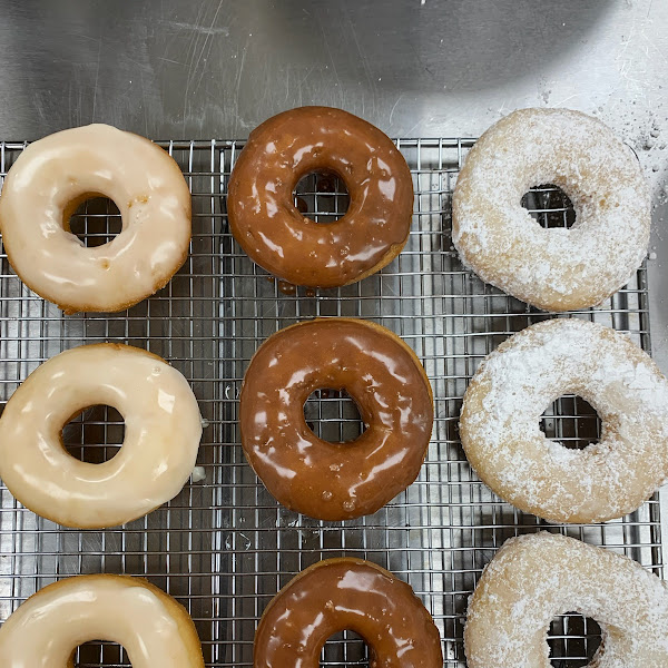 Chocolate and vanilla Donuts
Cinnamon sugar Donuts
Adding flavors