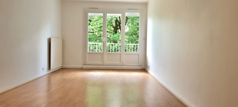 Location  appartement 3 pièces 62.24 m² à Nantes (44000), 812 €