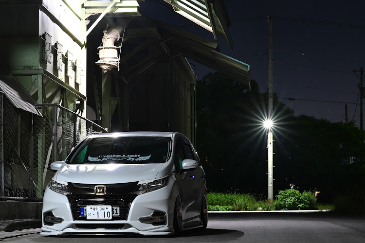 オデッセイの斜め45度後方の美学・BWLT四国・White List・ACC airrunner・SSR wheelsに関するカスタム事例の投稿画像3枚目