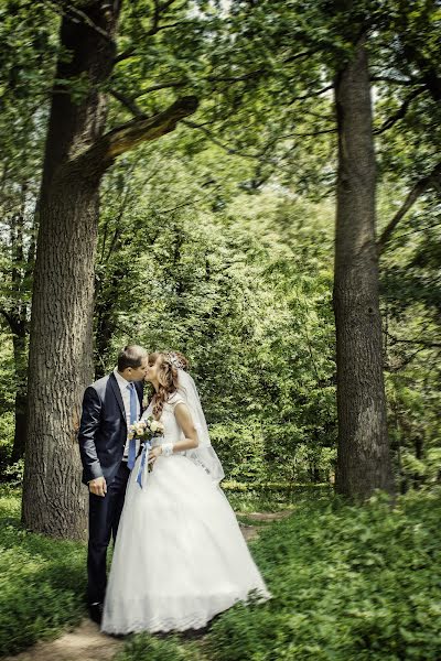 Fotografer pernikahan Polina Khlipavka (p-khlypavka). Foto tanggal 12 Juli 2016