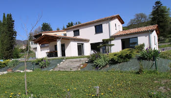 villa à Le Brusquet (04)