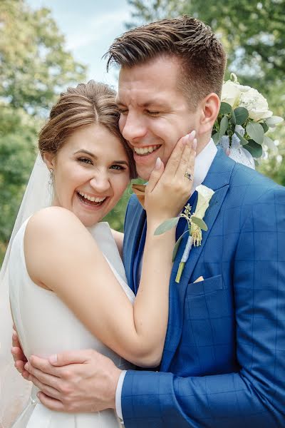 Fotógrafo de casamento Darya Rogova (dashaezhik). Foto de 15 de março 2019