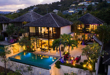 Villa avec piscine et jardin 1