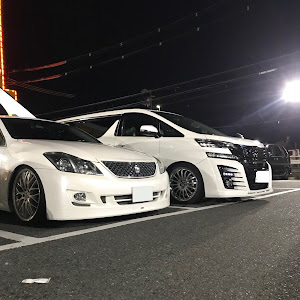 ヴェルファイア AYH30W