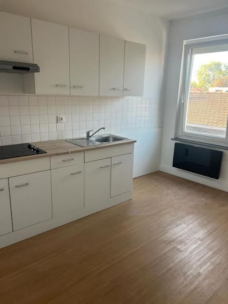 Location  appartement 2 pièces 42 m² à Feurs (42110), 430 €