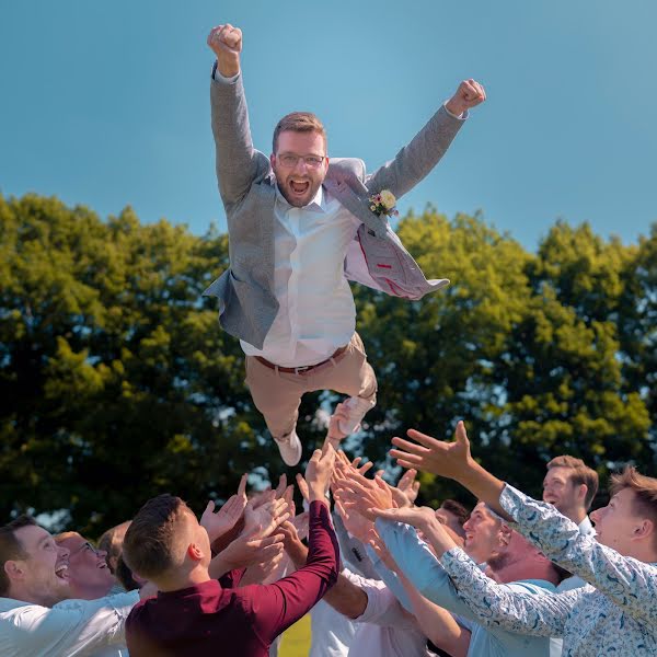 Jurufoto perkahwinan Tobias Lindner (thephilograph). Foto pada 25 Mei 2022