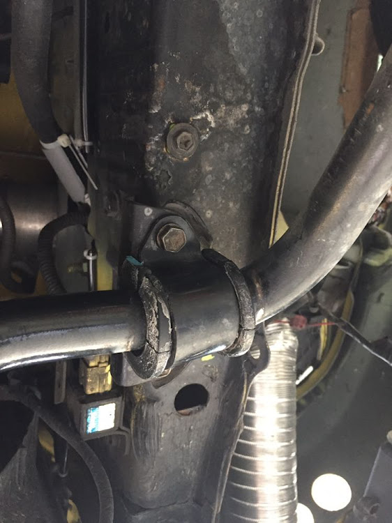 アルテッツァのスタビライザーゴムブッシュ交換に関するカスタム事例の投稿画像4枚目