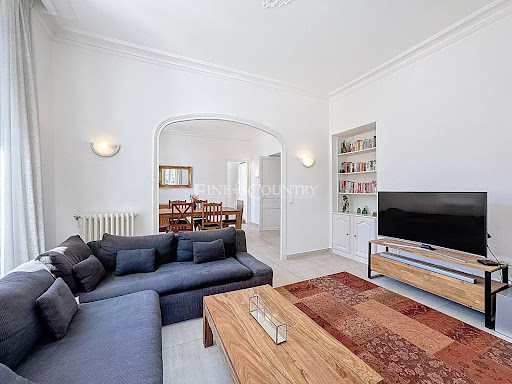 Apartment 3