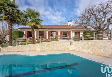 Maison avec piscine et terrasse 11