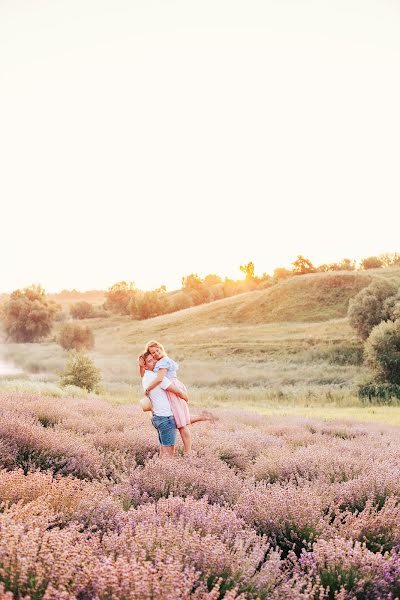 Hochzeitsfotograf Darina Mironec (darinkakvitka). Foto vom 3. August 2019