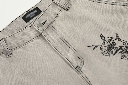 Title 16, Mens Graffiti Printing Loose Straight Trousers...
