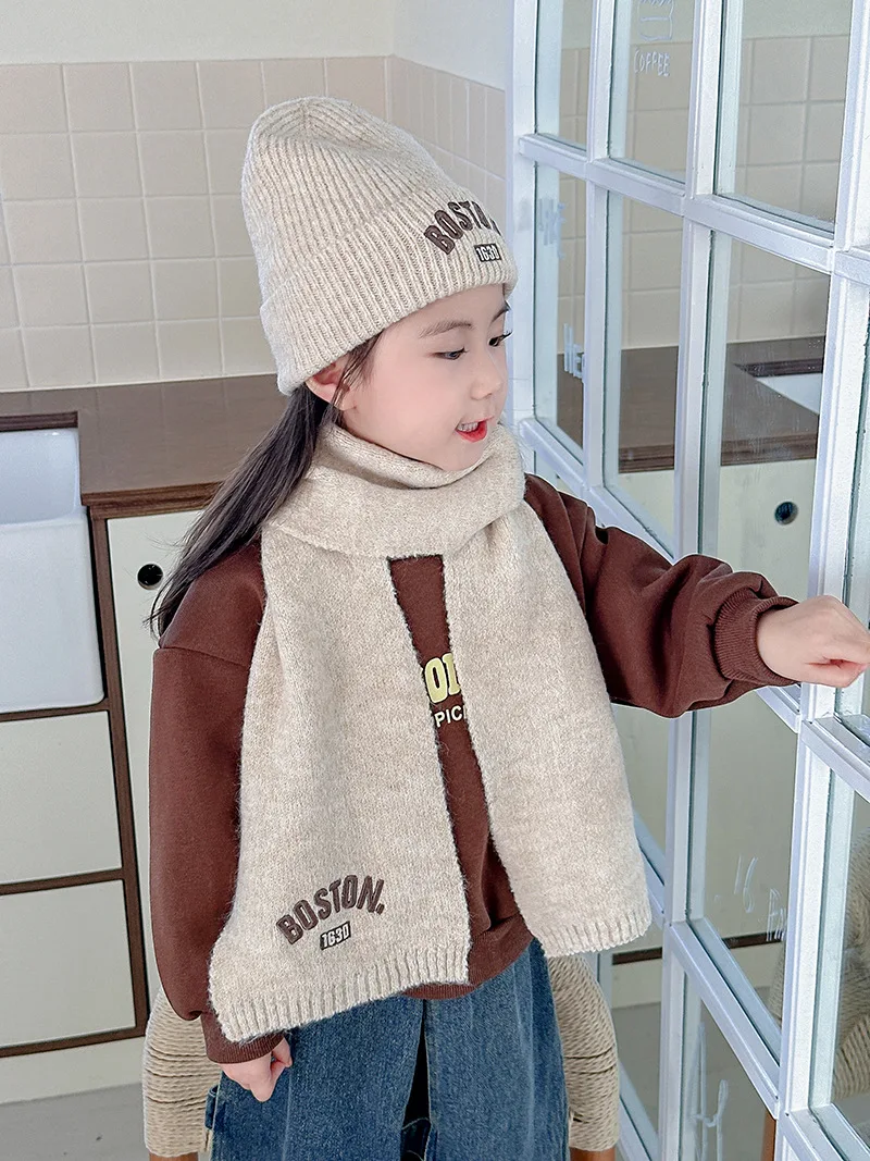 Title 4, Ensemble 2 pièces bonnet et écharpe pour enfant...