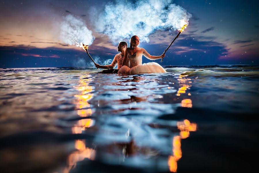 Fotógrafo de casamento Marcin Szwarc (szwarcfotografia). Foto de 1 de agosto 2018