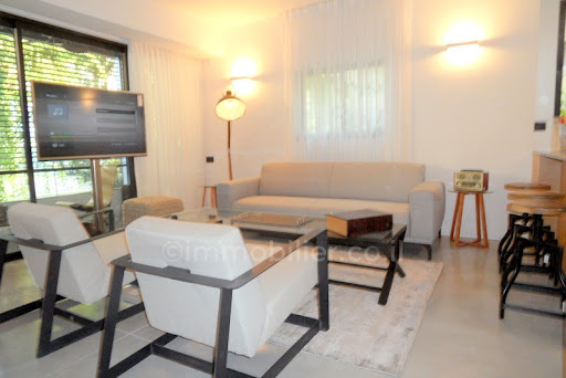 Apartment with terrace and pool 1