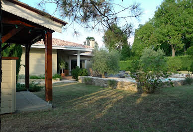 House with pool and terrace 3