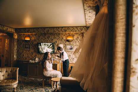 Wedding photographer Yuliya Karaulova (juliamolko). Photo of 12 September 2019