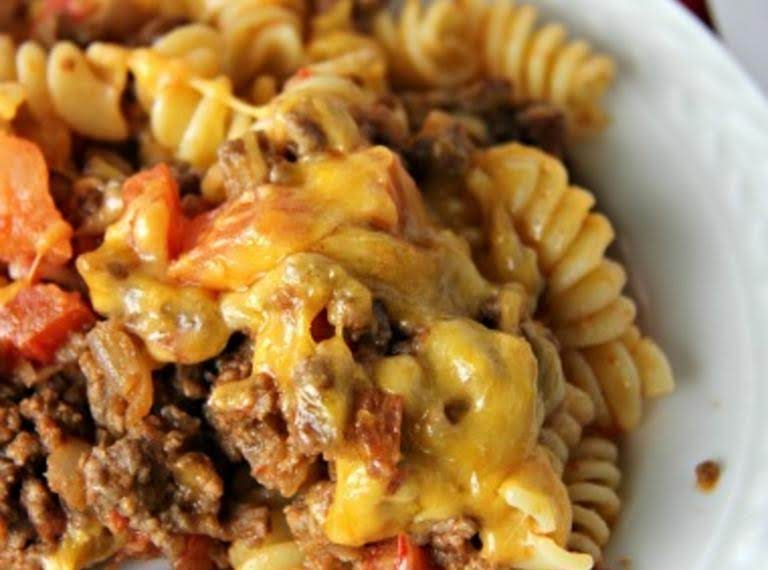 5-star Cheeseburger Casserole Was Pinched From <a Href=http://bakerette.com/5-star-cheeseburger-casserole/ Target=_blank>bakerette.com.</a>