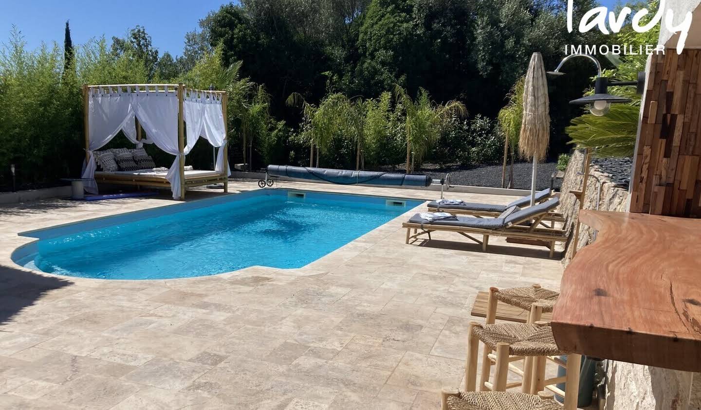 Villa avec piscine et terrasse Pierrefeu-du-Var