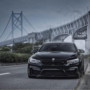 M4 クーペ F82