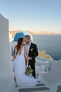 Wedding photographer Dominika Legenza Dimopoulou (santoriniphotos). Photo of 19 September 2021