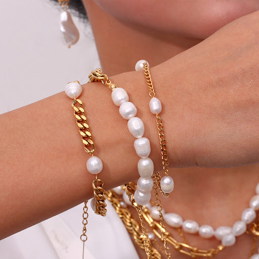 Title 3, Popular Simplicity Pearl Jewelry Earrings. Time...