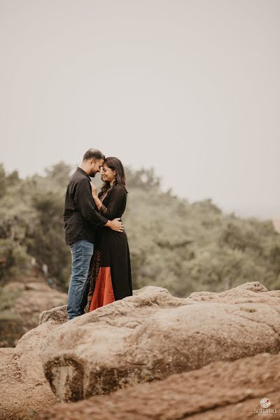 Bryllupsfotograf Smruti Sourav (yoursanvera). Bilde av 10 desember 2020