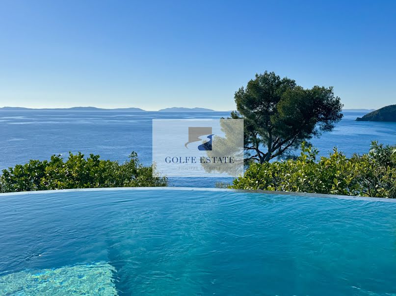 Vente villa 6 pièces 163 m² à Cavalaire-sur-Mer (83240), 9 900 000 €