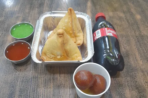 Samosa [2 Pieces]+Gulab Jamun [2 Pieces]+1 Coke [200 Ml]