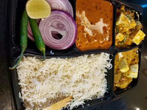 Paneer Lababdaar Thali