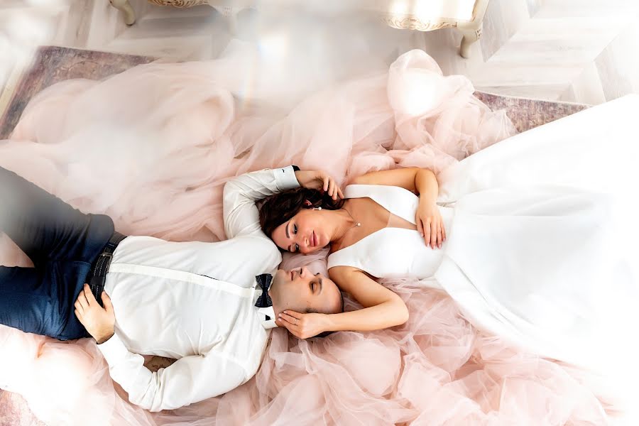 Wedding photographer Elena Babinceva (comilfo19). Photo of 8 March 2021