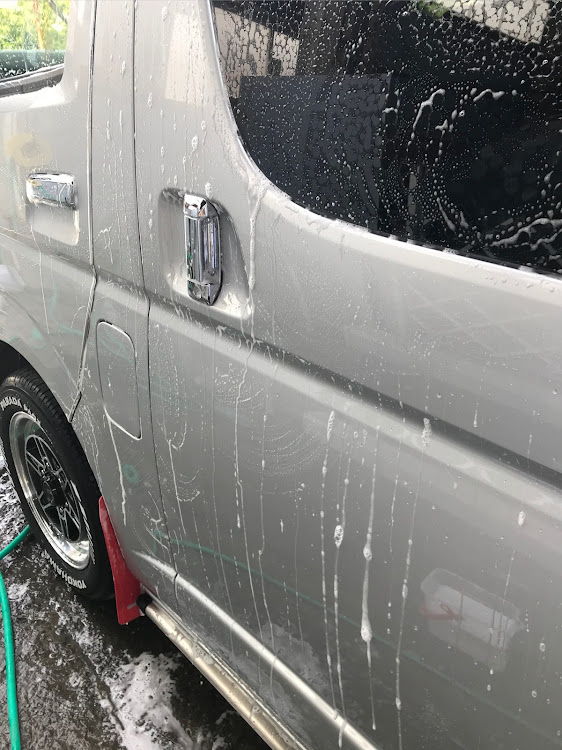ハイエースバンの洗車に関するカスタム事例の投稿画像1枚目