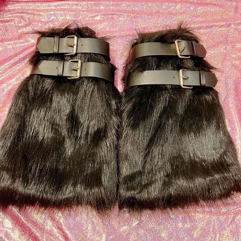 Harajuku Millennium Punk leren gesp pluche sokken. Warme voeten met punk stijl. Geniet van comfort en een unieke, edgy look.