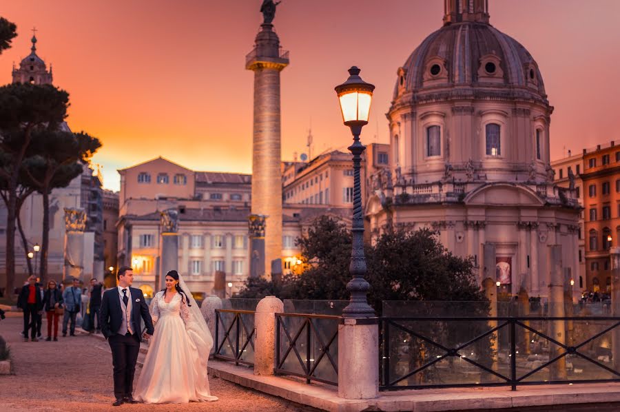 Fotografo di matrimoni Adriatik Berdaku (adriatikberdaku). Foto del 5 dicembre 2016