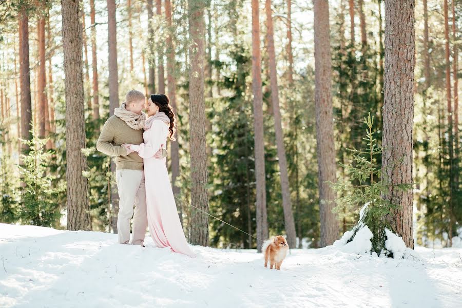 Fotógrafo de casamento Valeriya Boykova (velary). Foto de 23 de fevereiro 2015