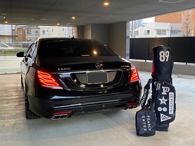 Sクラスセダンのパーリーゲイツ・パーリー男子に関するカスタム事例の投稿画像1枚目