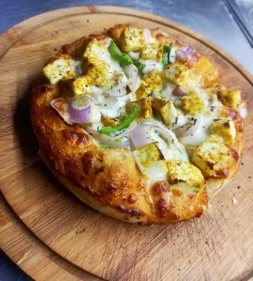 Paneer Tikka Pizza (8 Inches 6 Slice) Medium Crust
