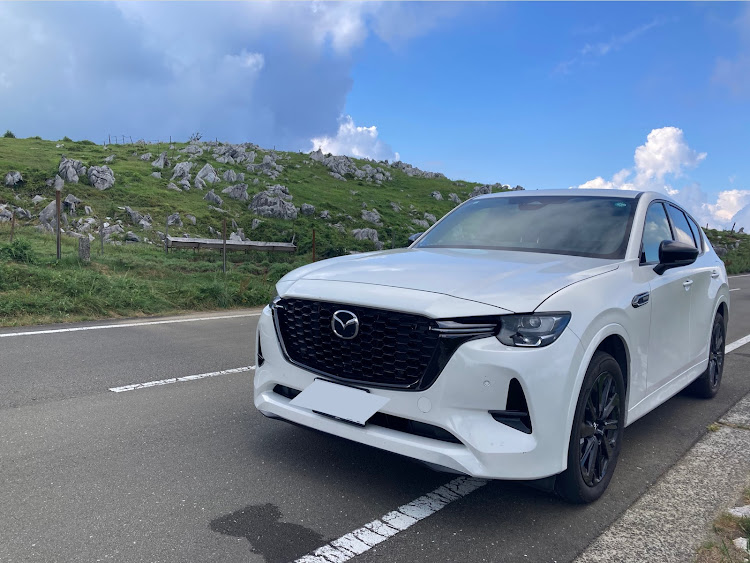 CX-60の#cx-60・#エクスクルーシブスポーツ・#夏休みの思い出・#四国カルストに関するカスタム事例の投稿画像1枚目